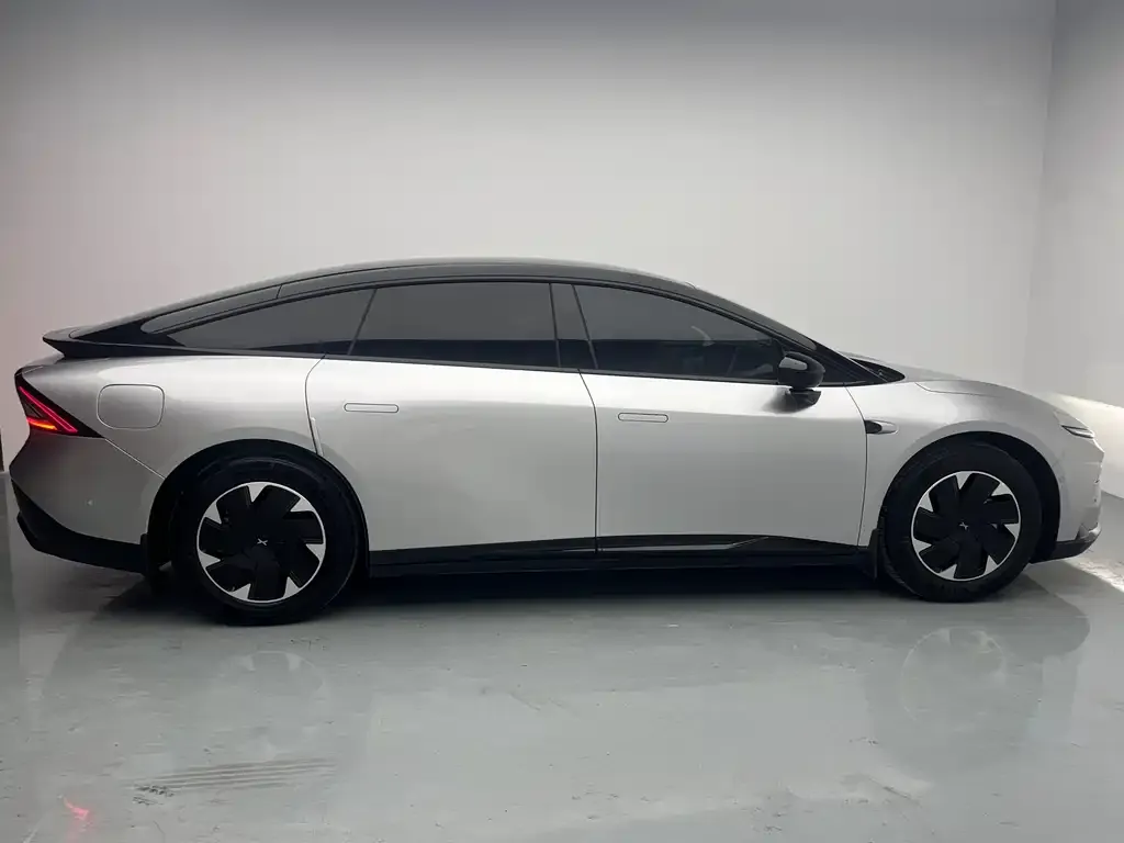 XPeng P7+ — фото 7