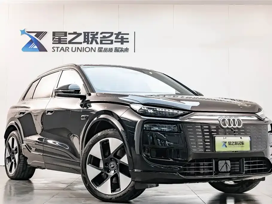 Audi Q6L e-tron — фото 2