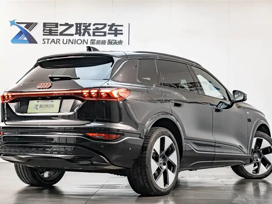 Audi Q6L e-tron — фото 8