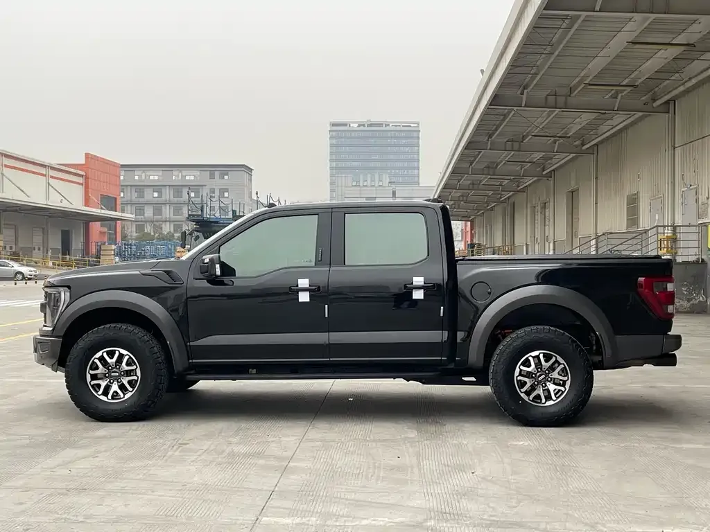 Ford F-150 Raptor — фото 6