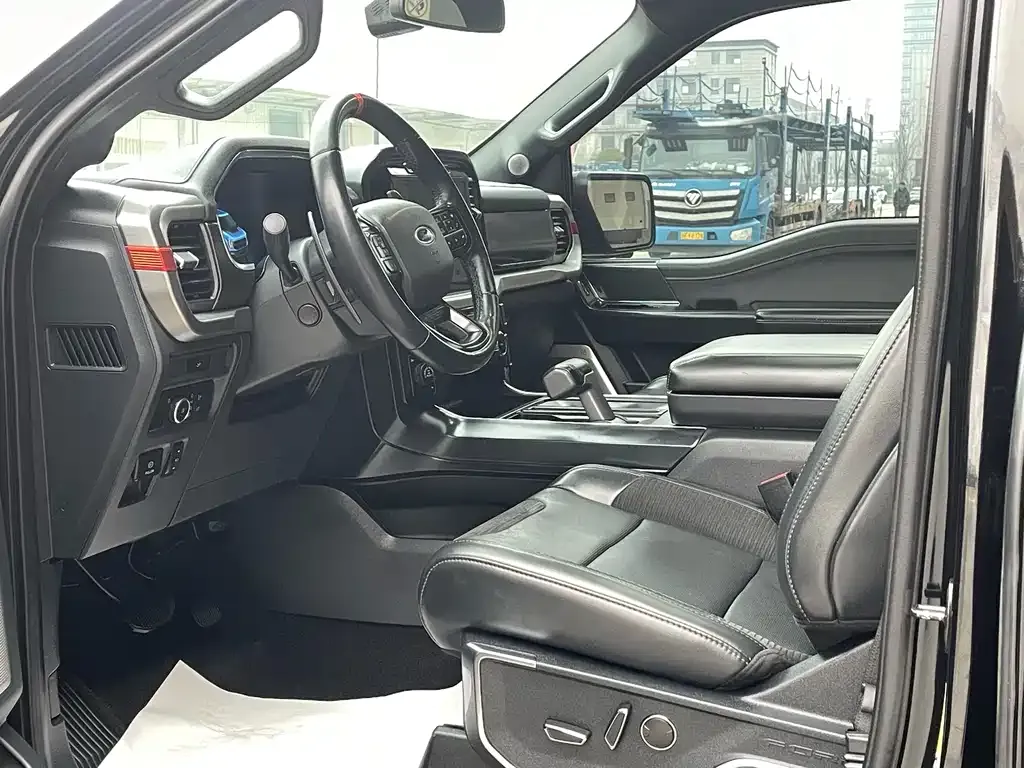 Ford F-150 Raptor — фото 10