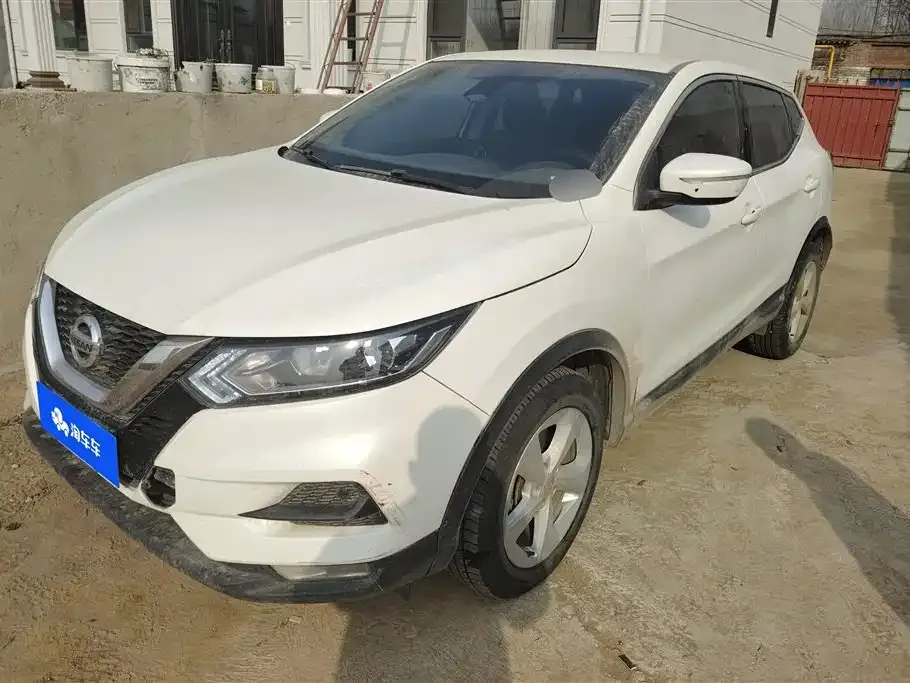 Nissan Qashqai — фото 1