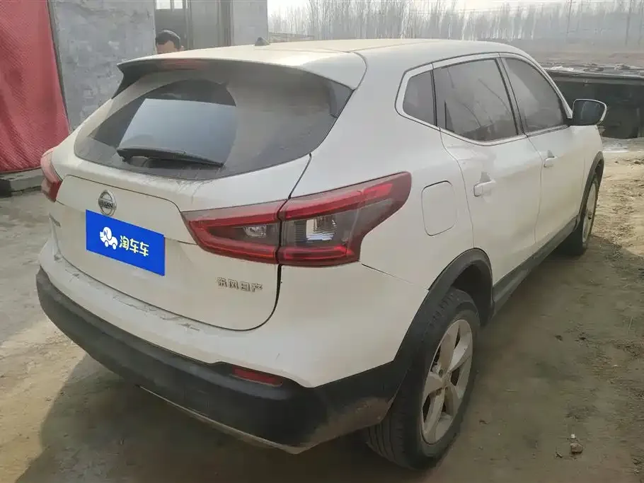 Nissan Qashqai — фото 4
