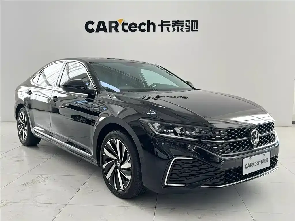 Volkswagen Passat — фото 2