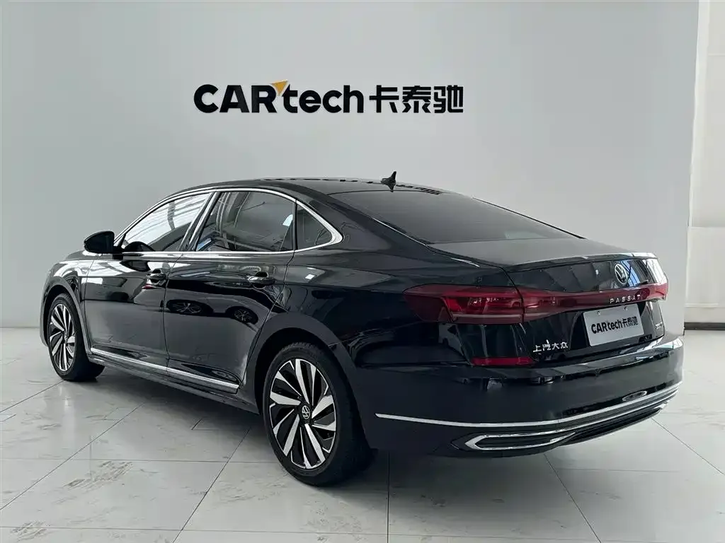 Volkswagen Passat — фото 6