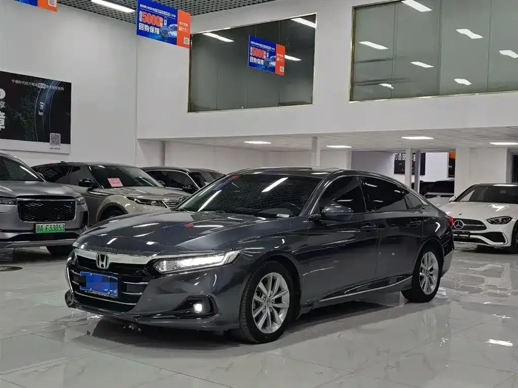 Honda Accord — фото 1