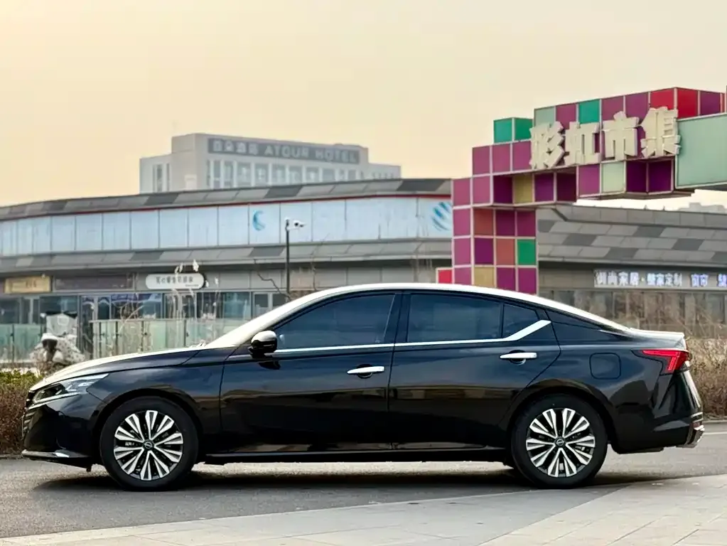 Nissan Teana — фото 7