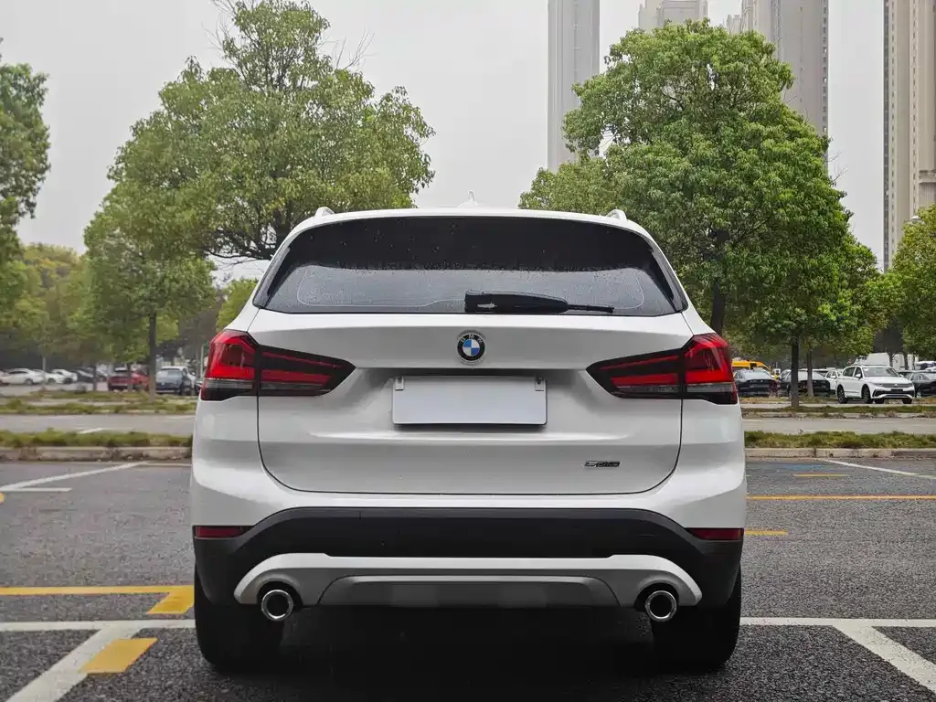 BMW X1 — фото 4