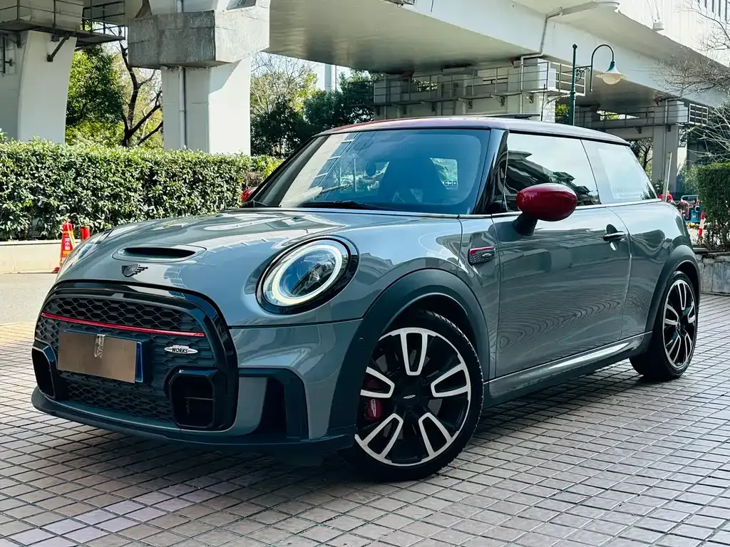 MINI JCW (John Cooper Works) — фото 1