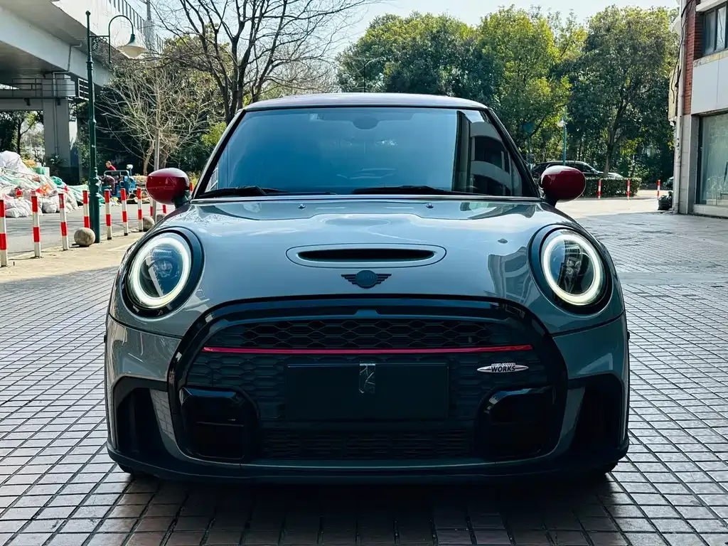 MINI JCW (John Cooper Works) — фото 10