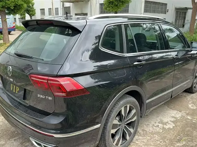 Volkswagen Tiguan L — фото 3