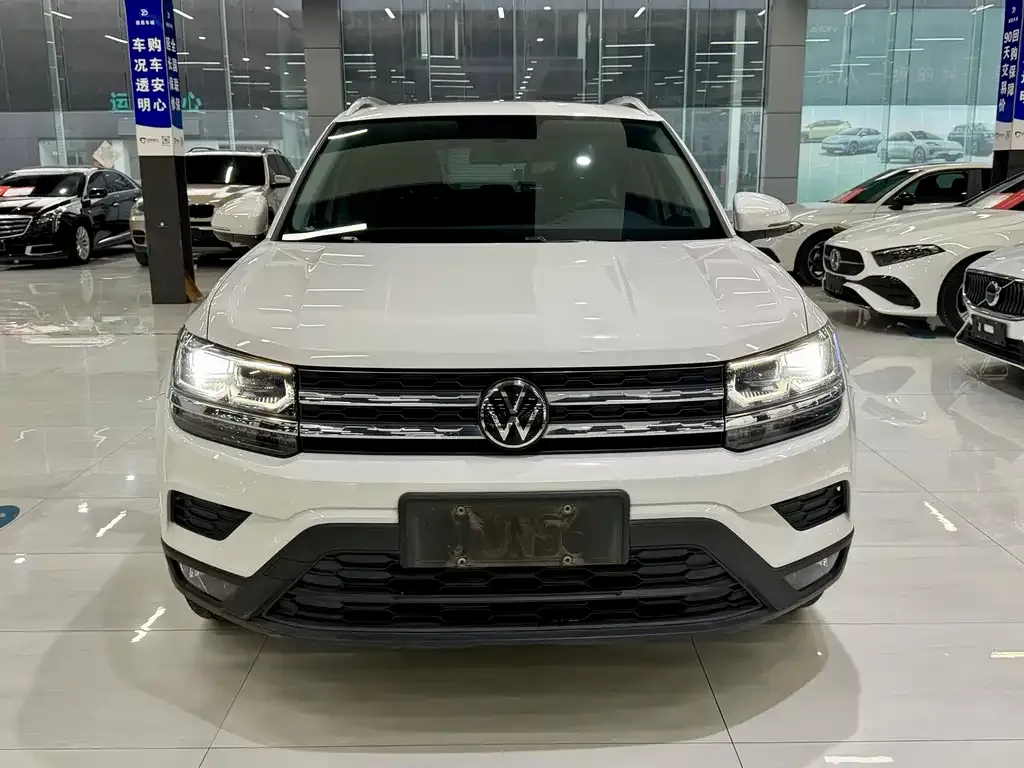 Volkswagen Tharu — фото 4