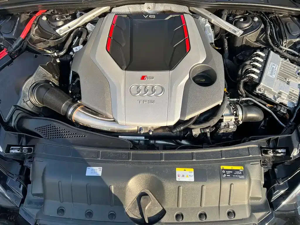 Audi RS 5 — фото 10