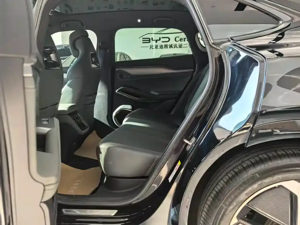BYD Seal — фото 7