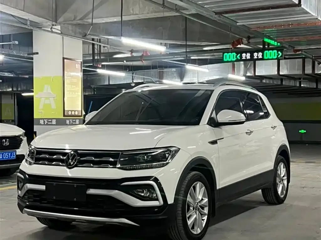 Volkswagen T-Cross — фото 1