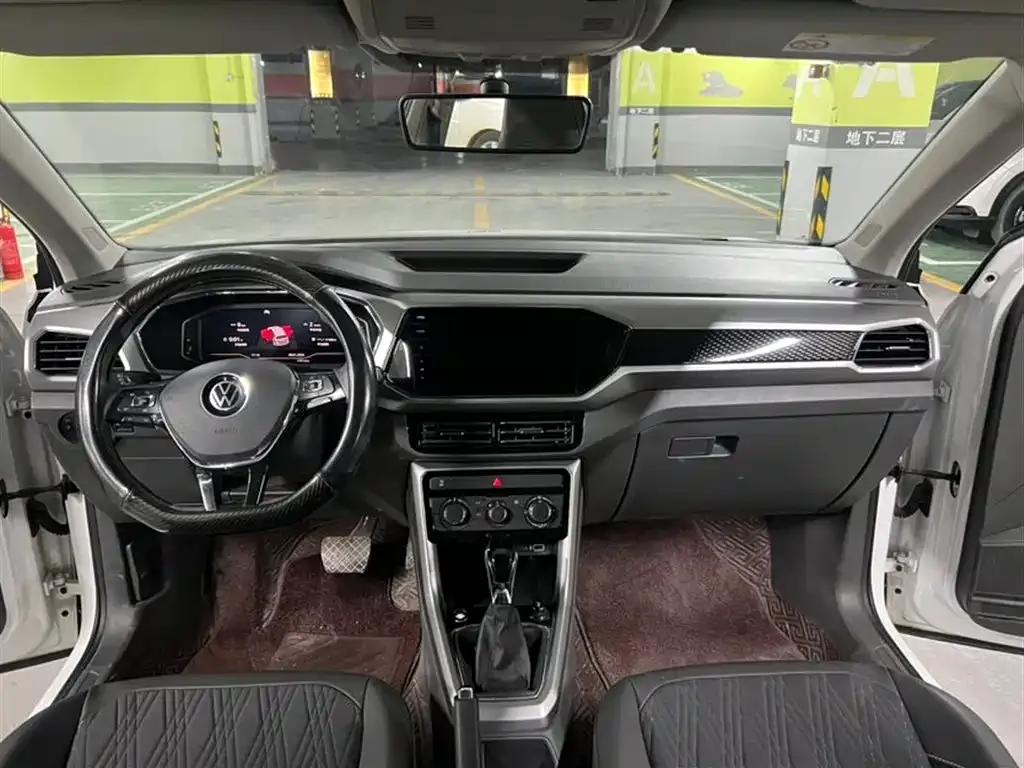 Volkswagen T-Cross — фото 8