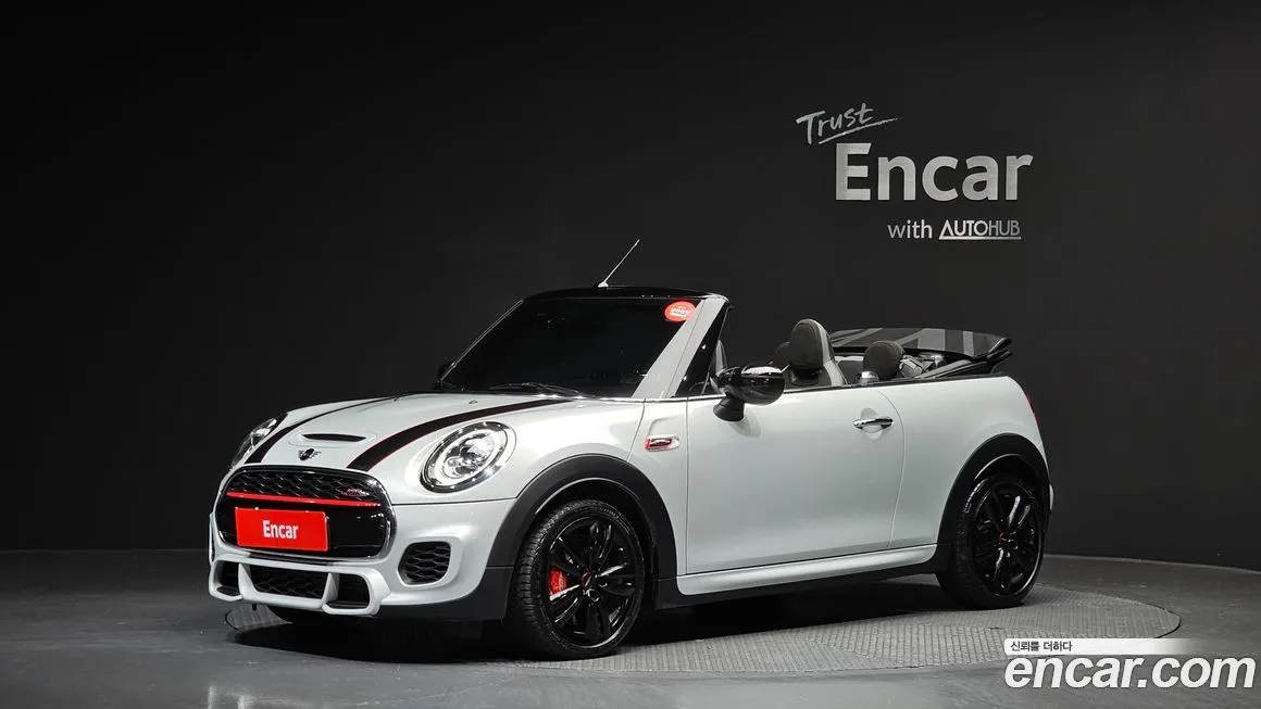 Mini Cooper Convertible — фото 1