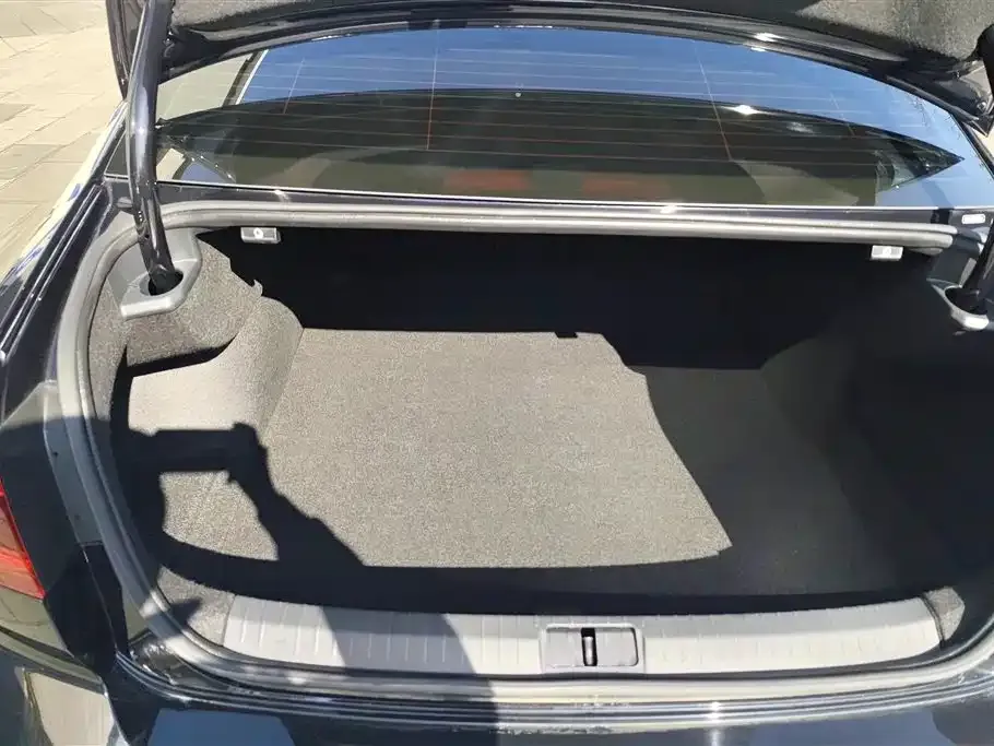 Volkswagen Passat — фото 6