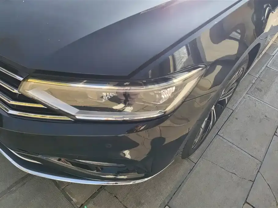 Volkswagen Passat — фото 4