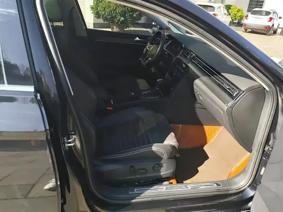 Volkswagen Passat — фото 8