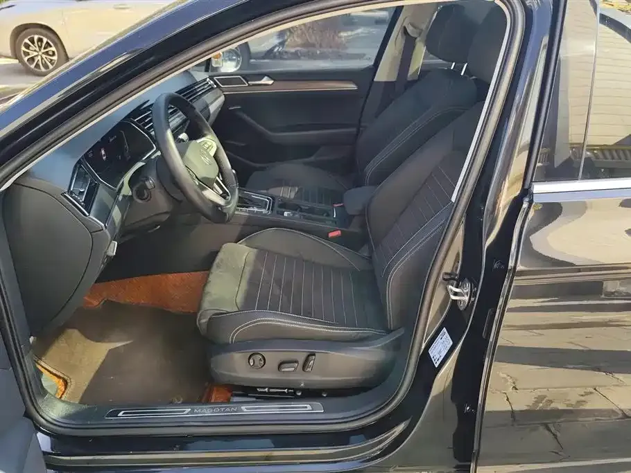 Volkswagen Passat — фото 5