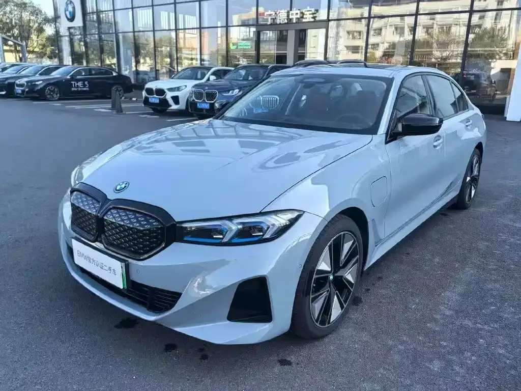 BMW i3 — фото 1