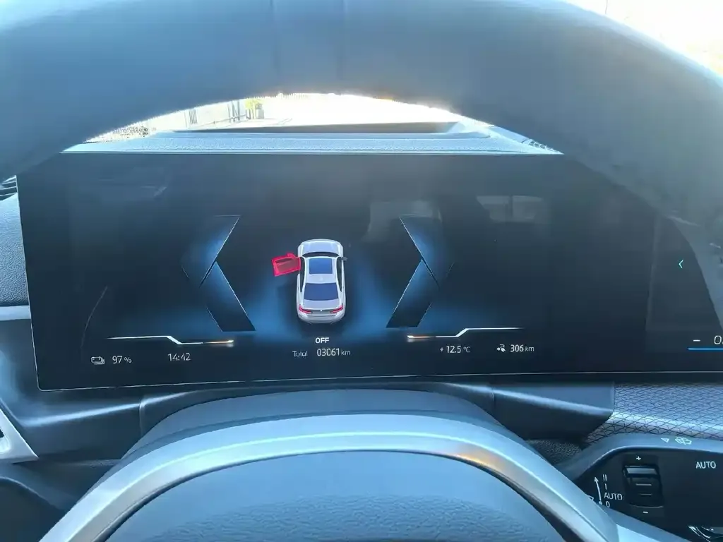 BMW i3 — фото 2