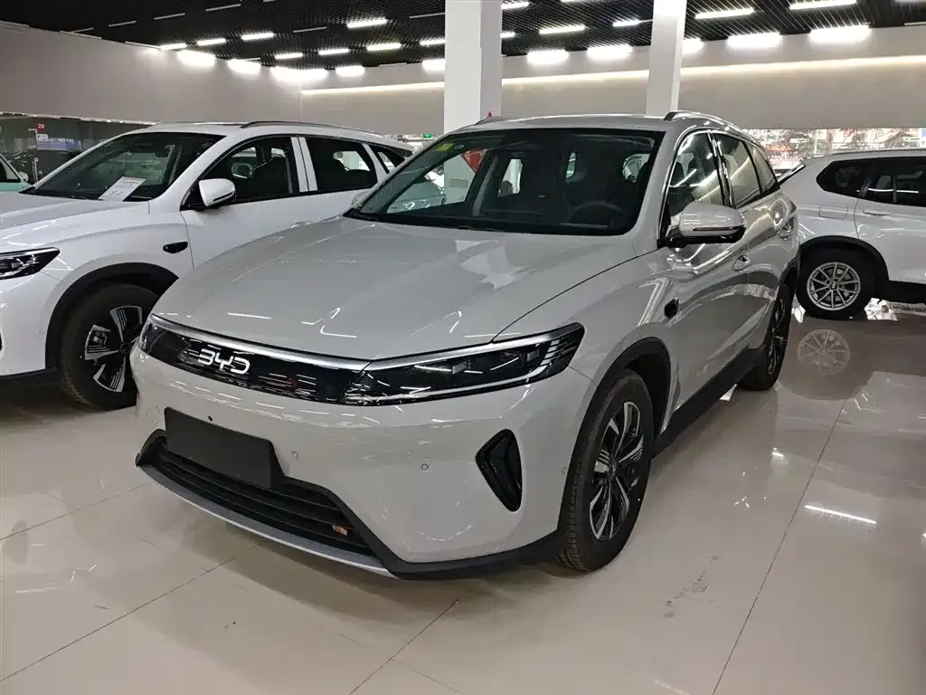 BYD Seal 05 DM-i — фото 2