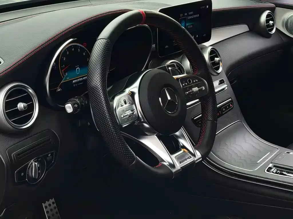 Mercedes-Benz GLC AMG — фото 8