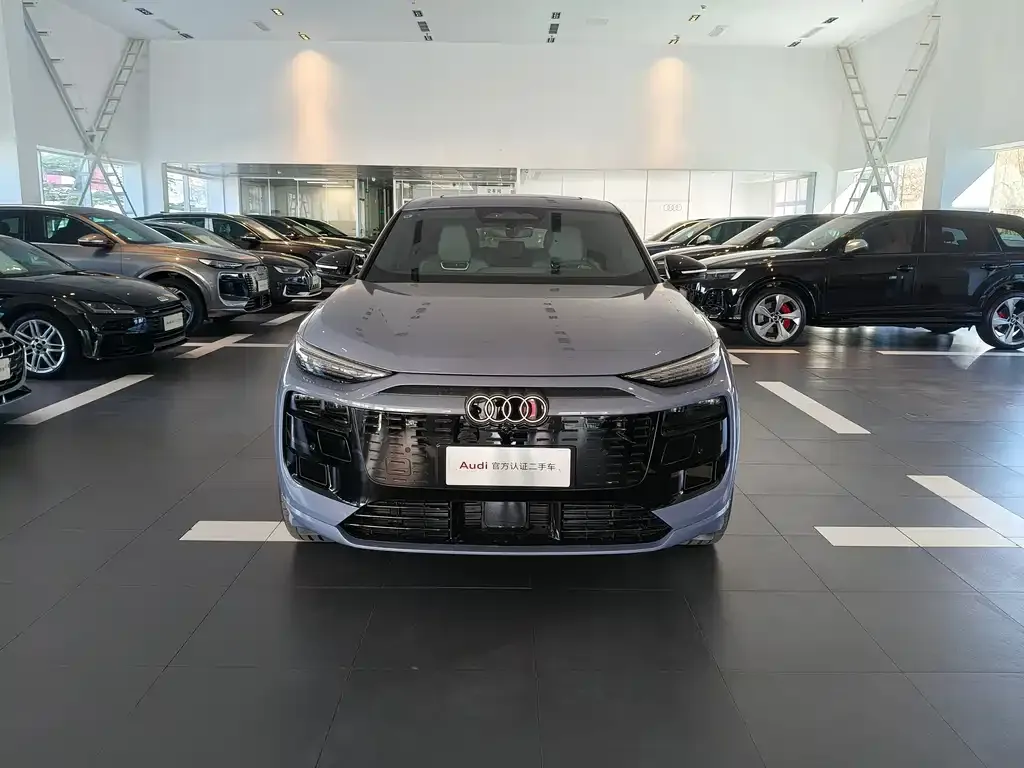 Audi Q6L Sportback e-tron — фото 3