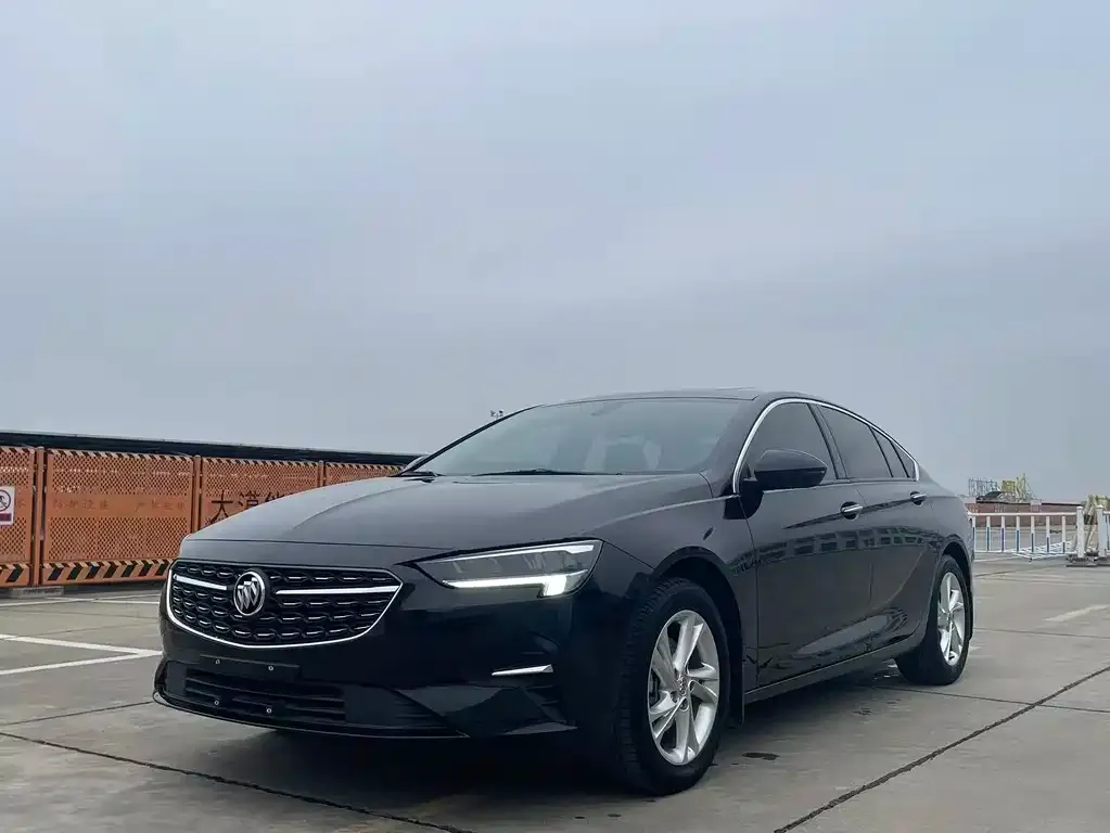 Buick Regal — фото 1