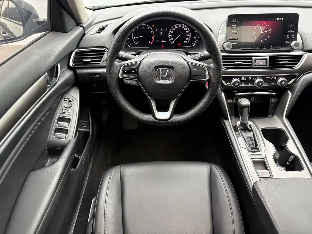 Honda Accord — фото 8