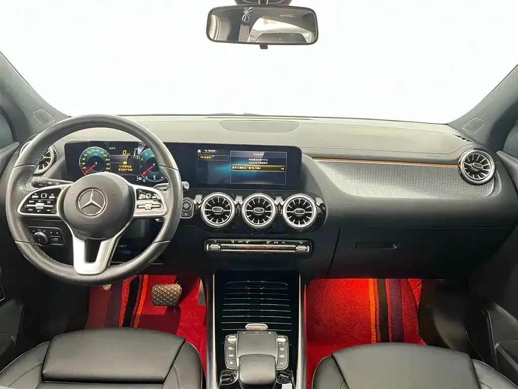 Mercedes-Benz GLA — фото 9