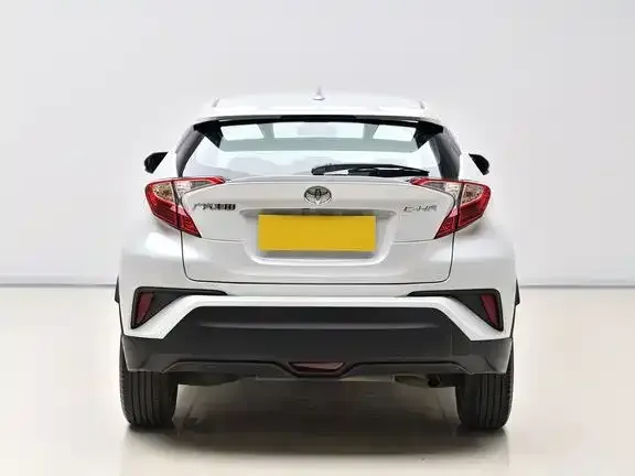 Toyota C-HR — фото 2