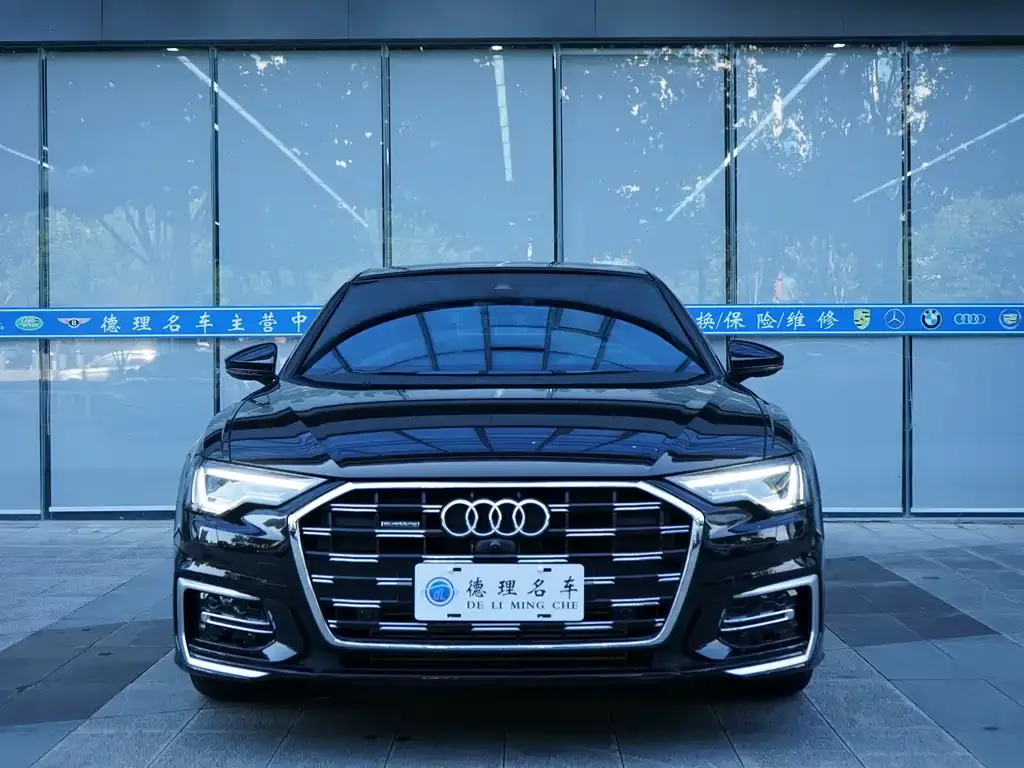 Audi A6L — фото 2
