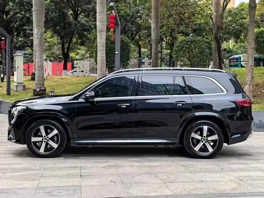 Mercedes-Benz GLS — фото 10