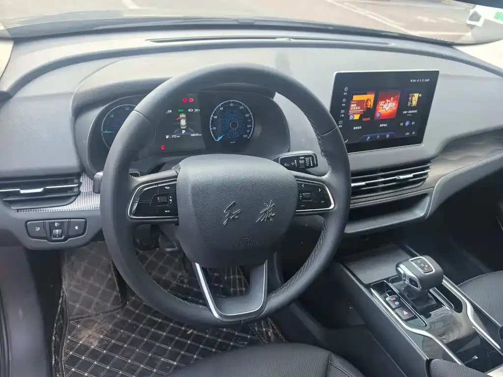 Hongqi E-QM5 — фото 2