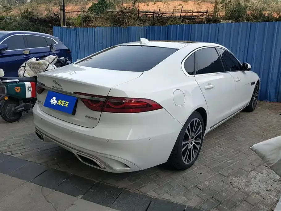 Jaguar XFL — фото 10