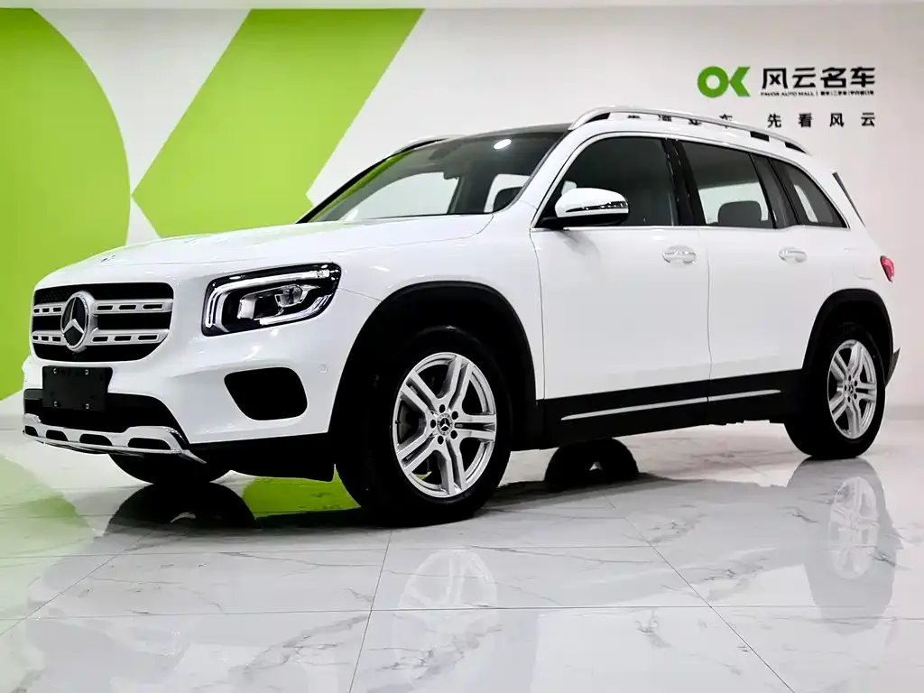 Mercedes-Benz GLB — фото 1