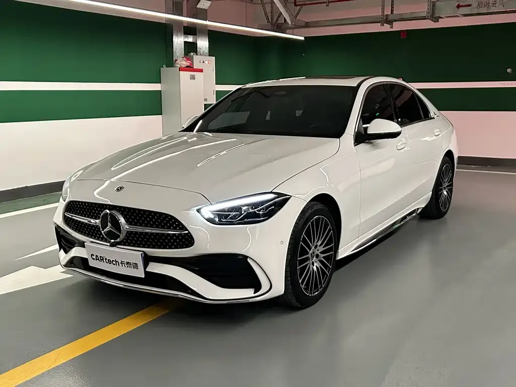Mercedes-Benz C-Class — фото 1