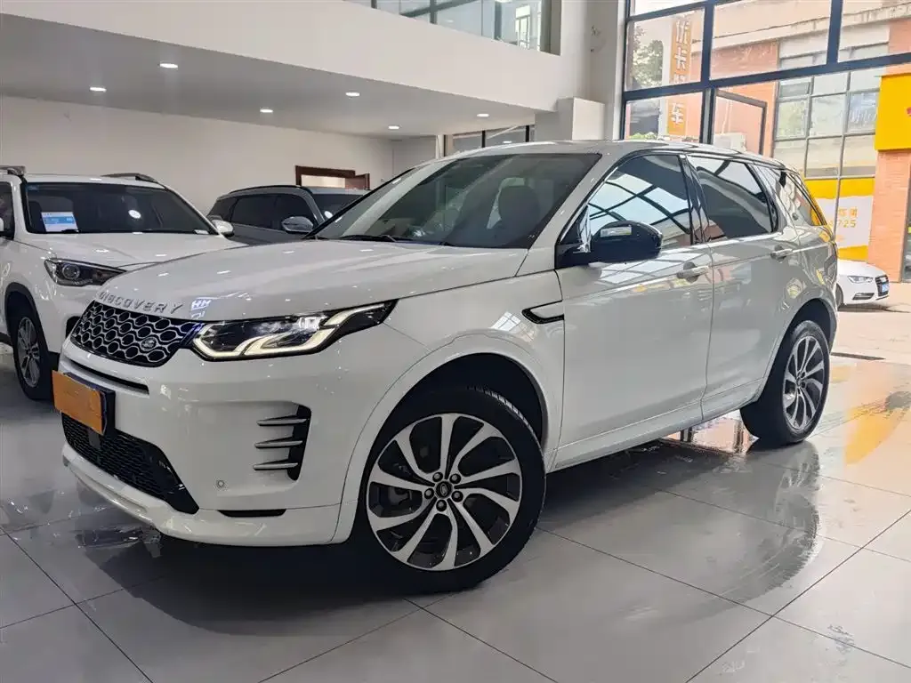 Land Rover Discovery Sport — фото 1