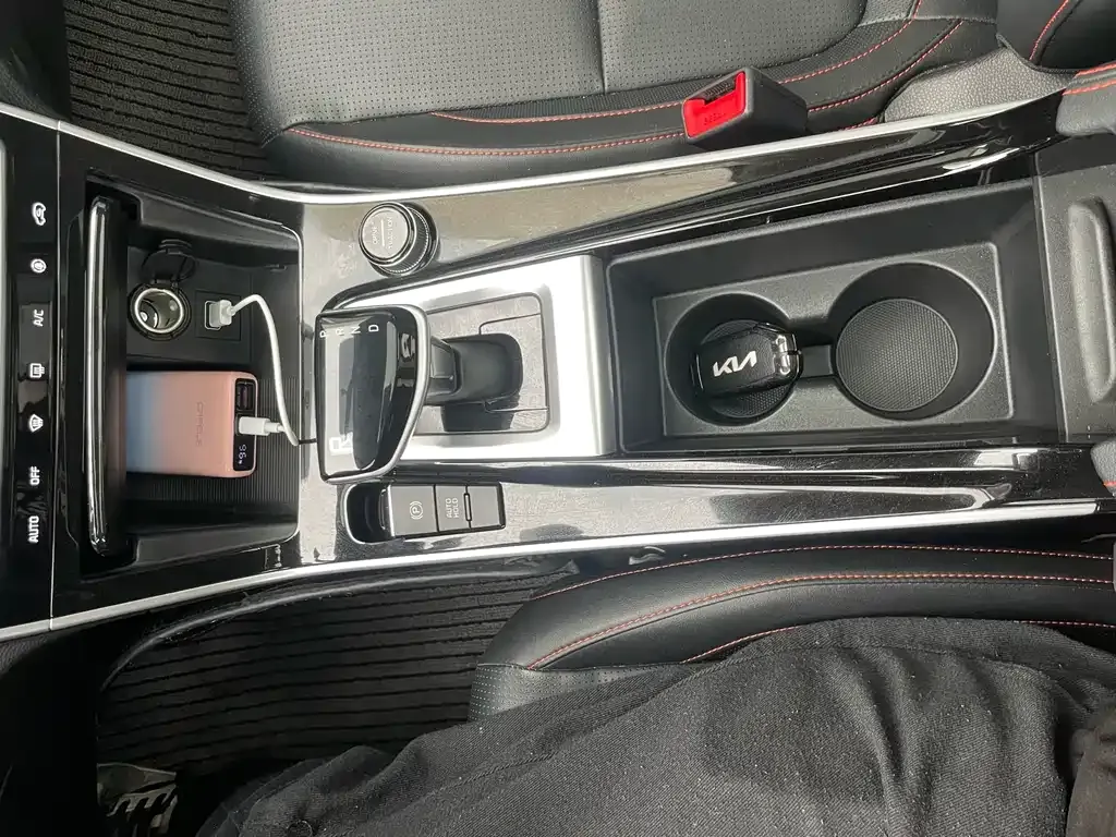 Kia KX3 — фото 10