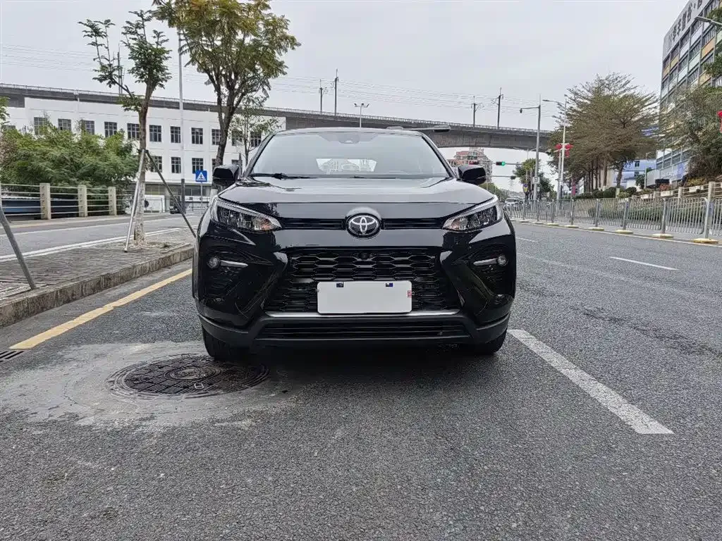 Toyota Wildlander — фото 1