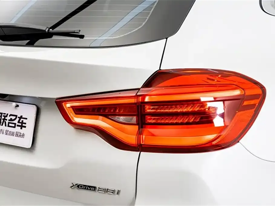 BMW X3 — фото 8