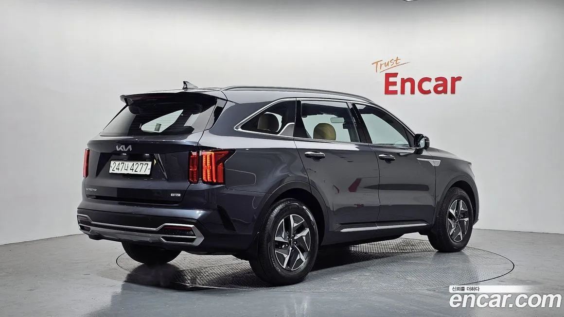 Kia Sorento — фото 4