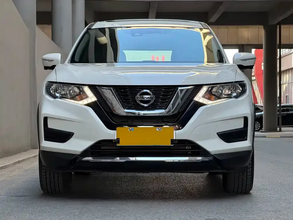 Nissan X-Trail — фото 9