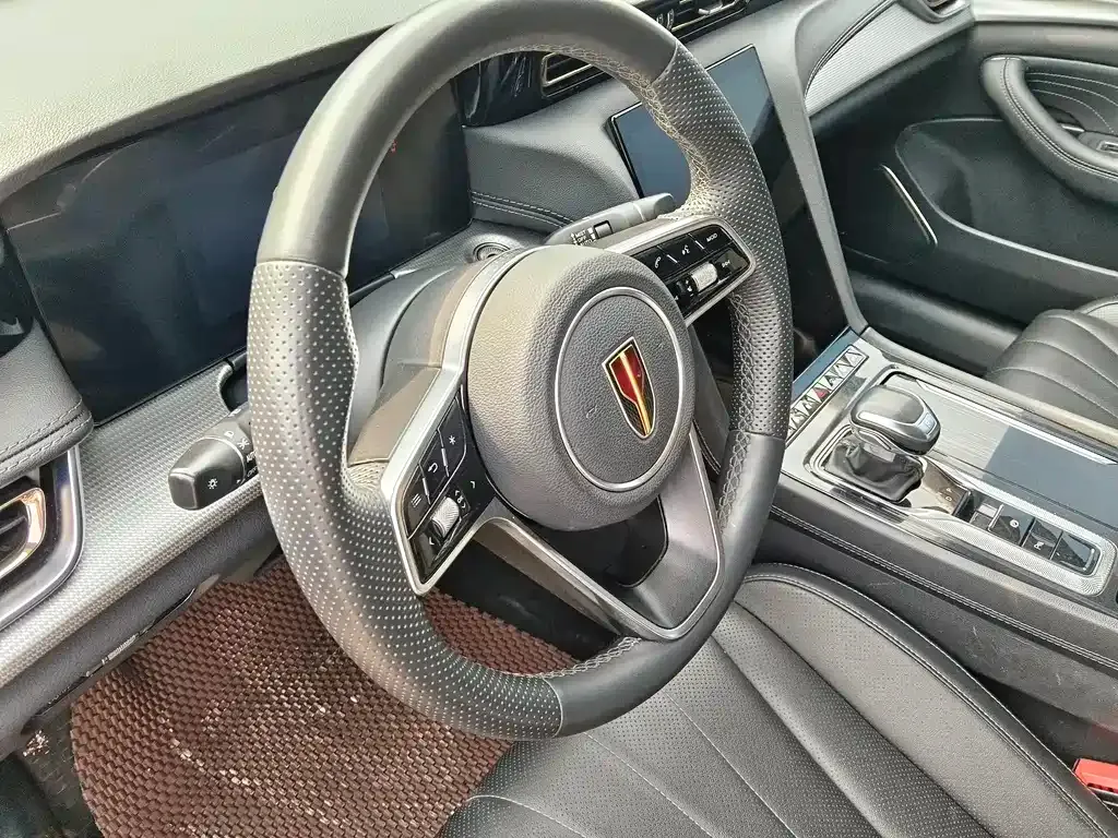 Hongqi H5 — фото 10