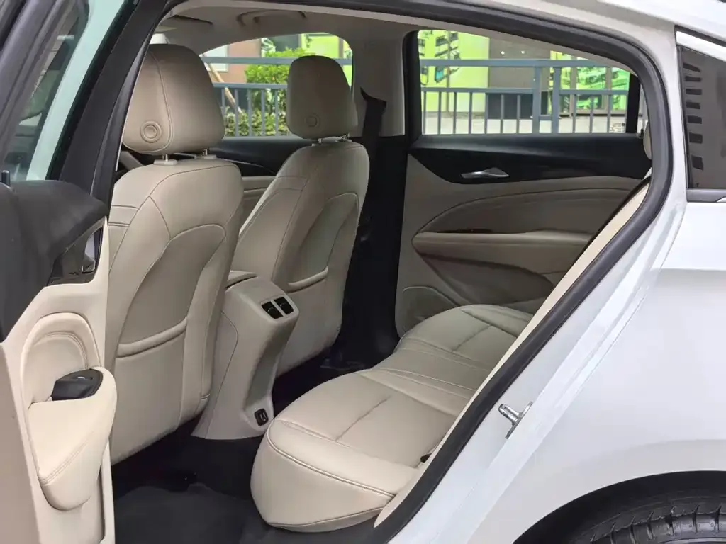 Buick Regal — фото 2