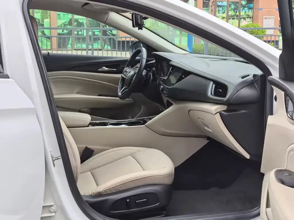 Buick Regal — фото 5