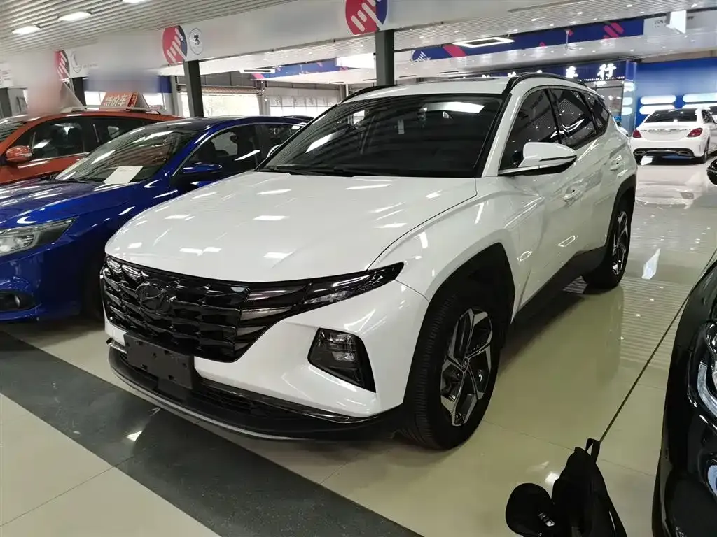 Hyundai Tucson — фото 1